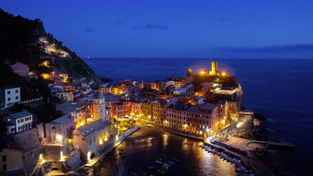 Besök Cinque Terre