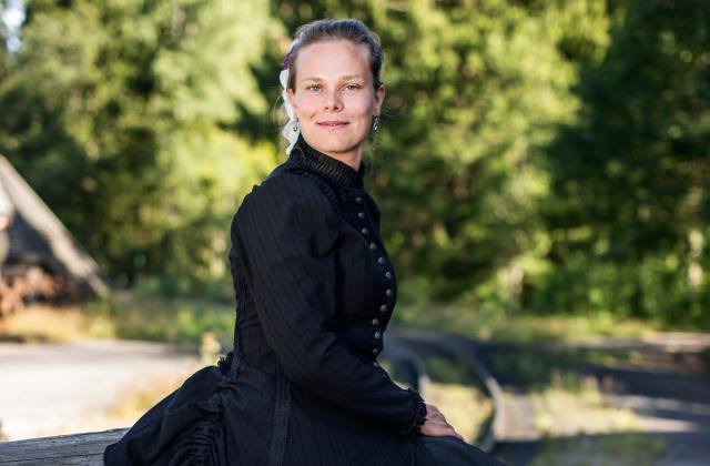 EMILY WIGERHÄLL - ateljéchef och ansvarig för parkens över 4 000 kostymer